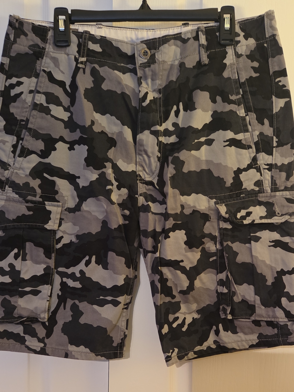 Levi's Gray & Black Camo Cargo Shorts